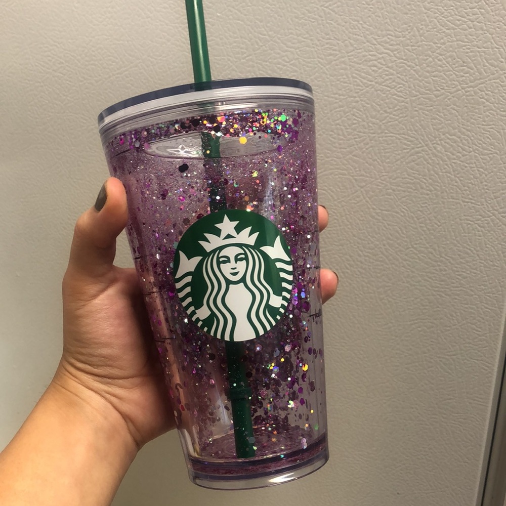 Slow effect falling pink glitter Starbucks cup